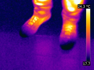 Imagerie thermique de chaussures mouillées